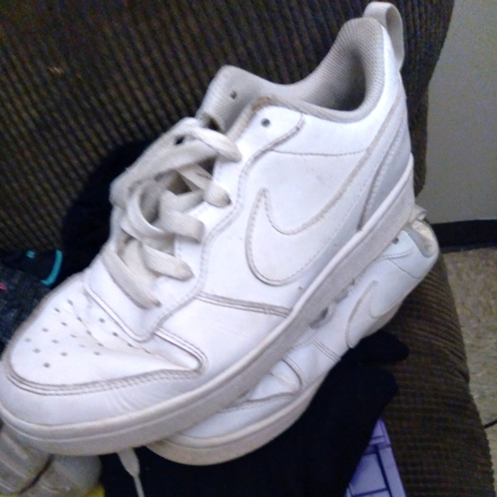 Nike boys air force one sz5